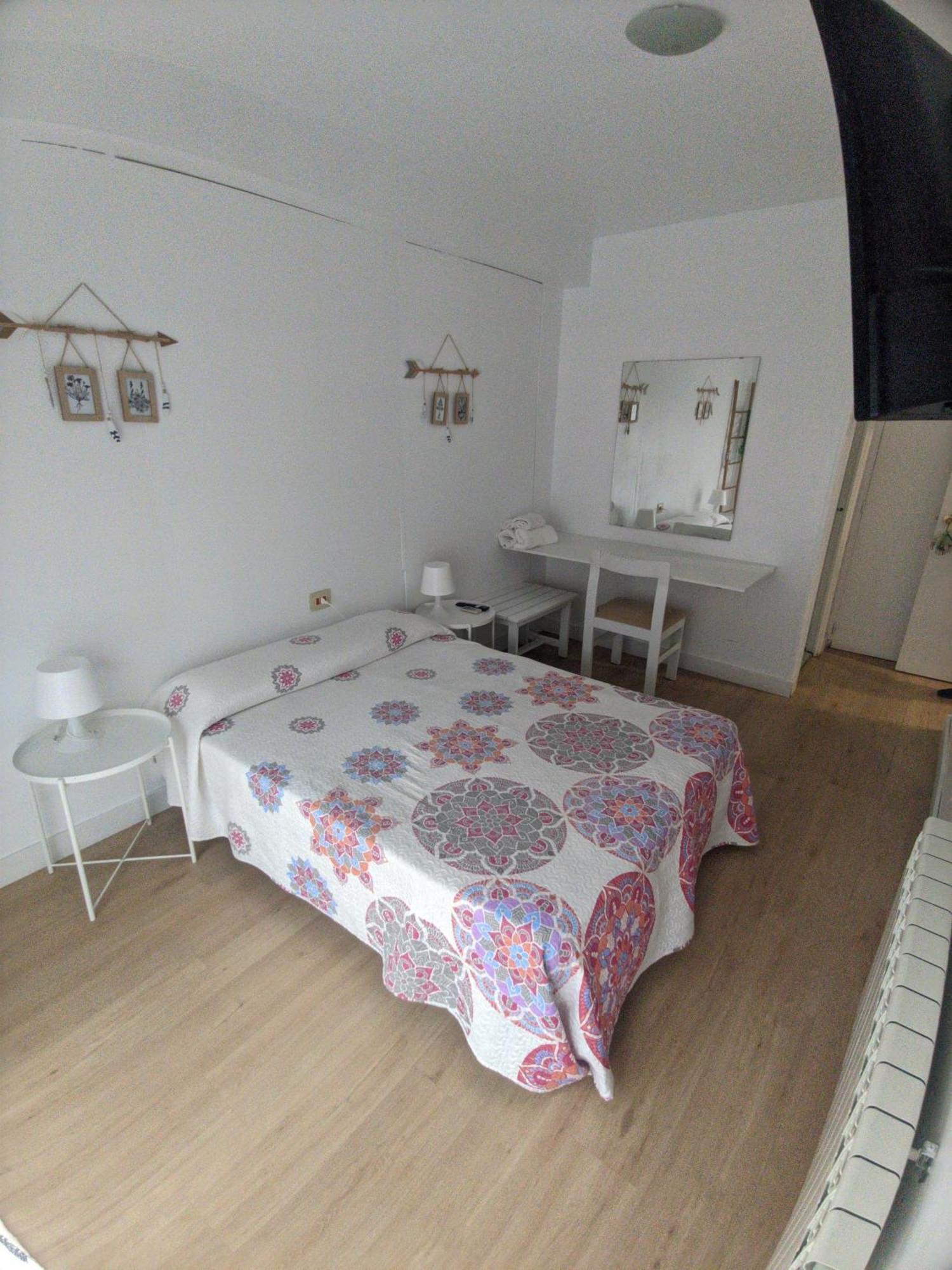 Hostal Sol Zamora Ngoại thất bức ảnh